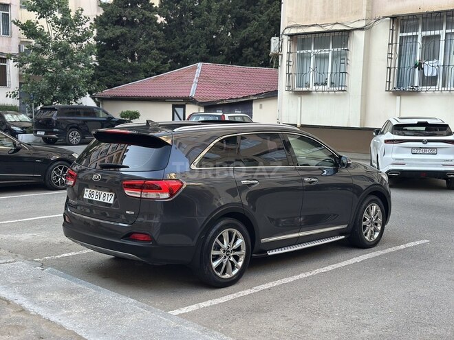 Kia Sorento-9