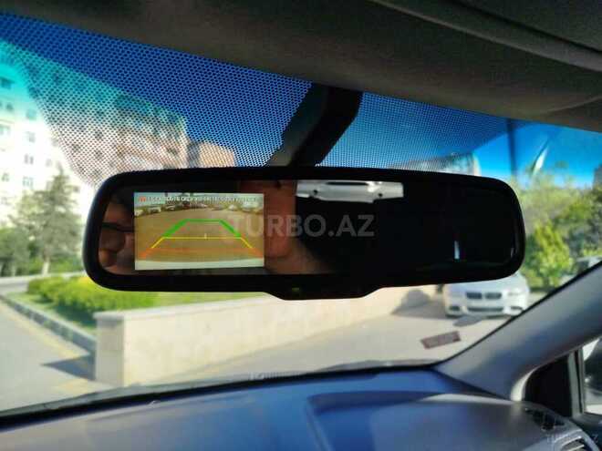 Hyundai Accent-13