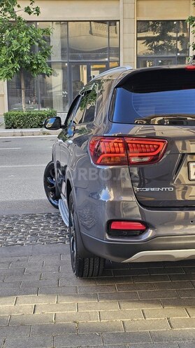 Kia Sorento-12