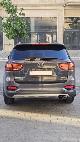 Kia Sorento-2