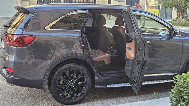 Kia Sorento-4