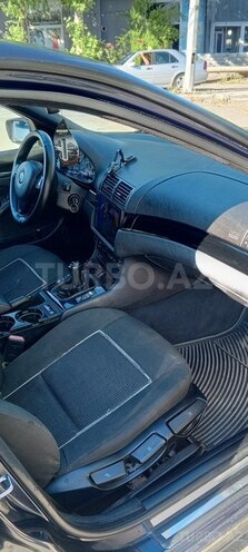 BMW 320-7