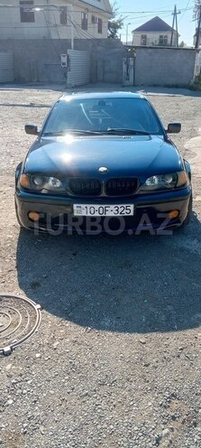 BMW 320-1