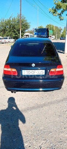 BMW 320-2