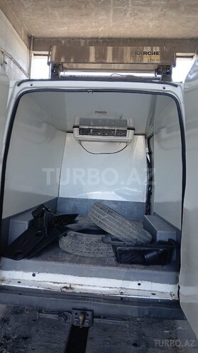 Ford Transit-3