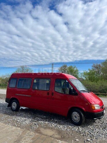 Ford Transit-2