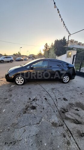Toyota Prius-4