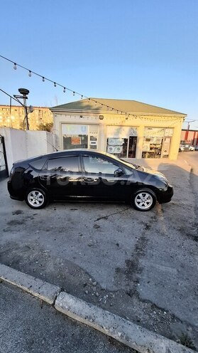 Toyota Prius-3