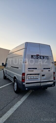 Ford Transit-5
