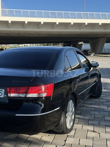 Hyundai Sonata-4