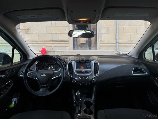 Chevrolet Cruze-10