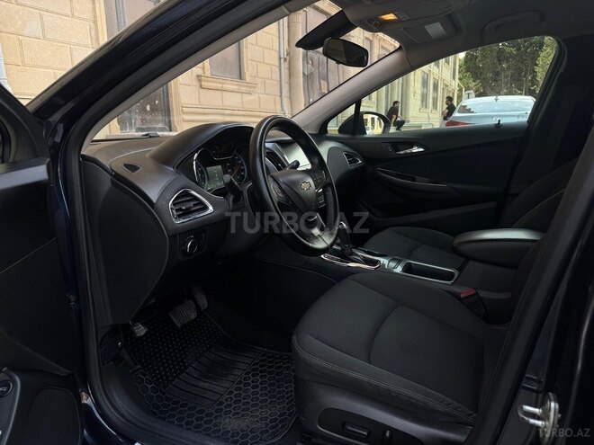 Chevrolet Cruze-11
