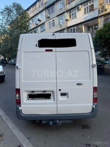 Ford Transit-4