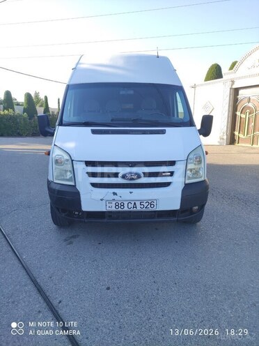 Ford Transit-2