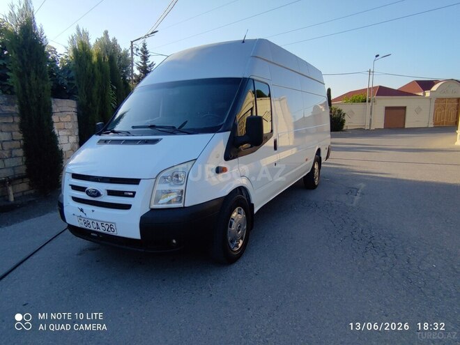 Ford Transit-6