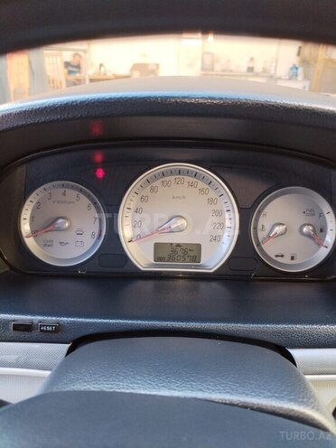 Hyundai Sonata-4