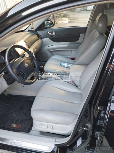 Hyundai Sonata-9