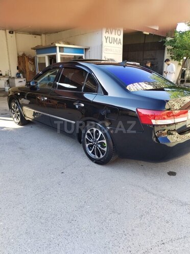 Hyundai Sonata-11