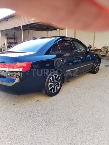 Hyundai Sonata-12