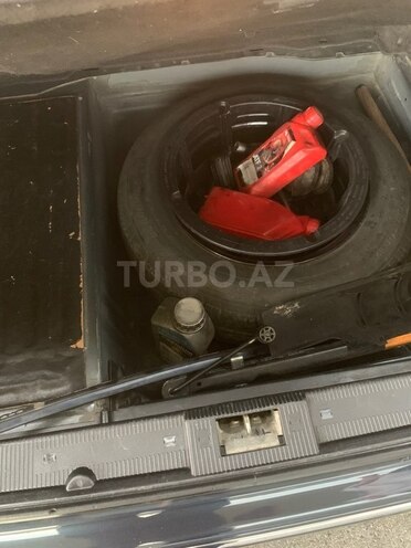 Mercedes E 320-13