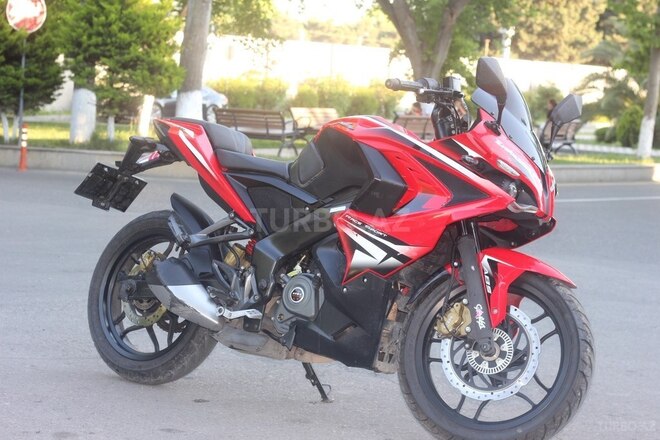 Bajaj Pulsar RS 200-5