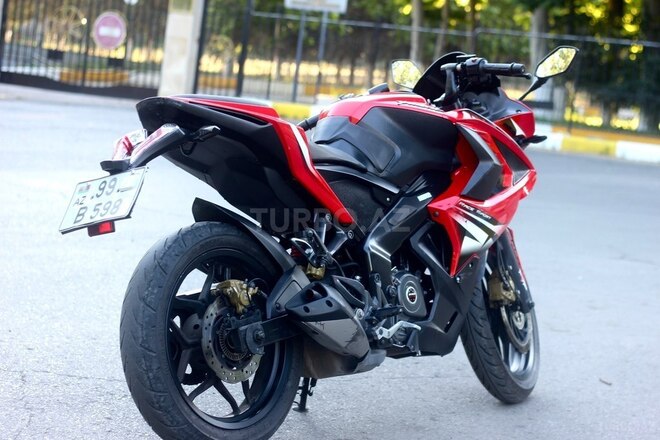 Bajaj Pulsar RS 200-3