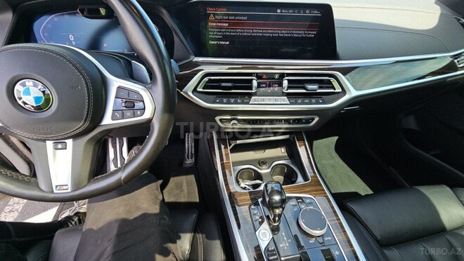 BMW X7-9