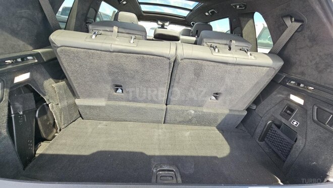 BMW X7-11