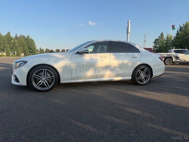 Mercedes E 200-4
