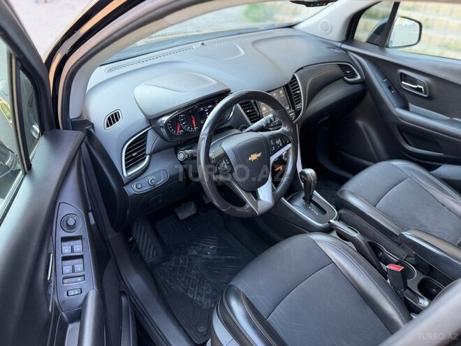 Chevrolet Trax-12