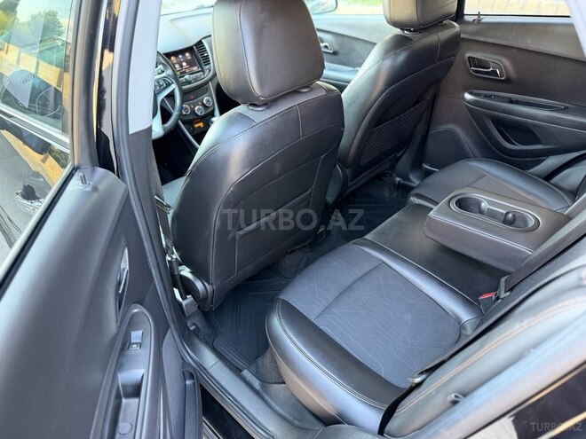 Chevrolet Trax-13