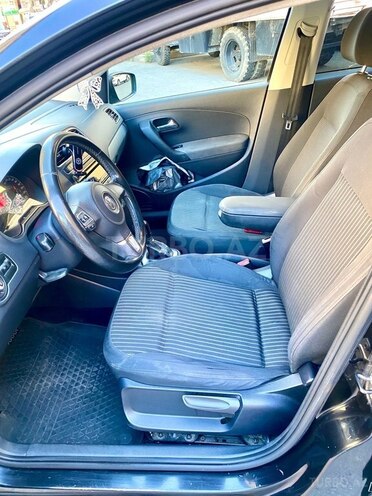 Volkswagen Polo-8