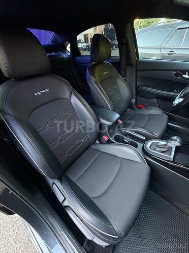 Kia Forte-16