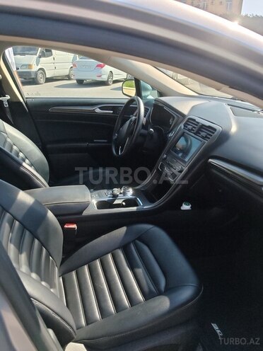Ford Fusion (North America)-6