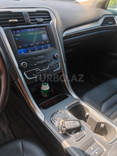 Ford Fusion (North America)-8