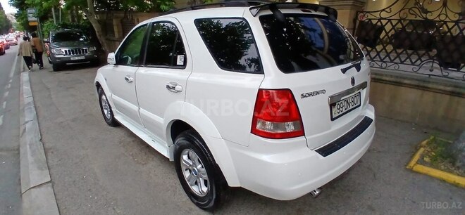 Kia Sorento-4