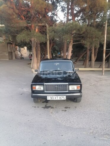 LADA (VAZ) 2107-1