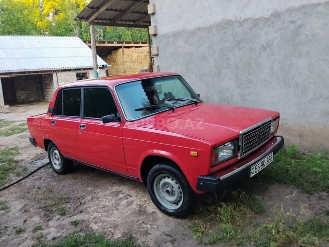 LADA (VAZ) 2107-1