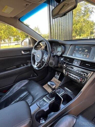 Kia Optima-10