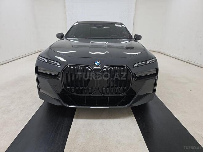 BMW 740-2