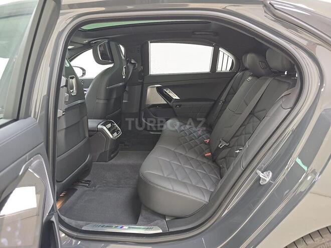 BMW 740-13
