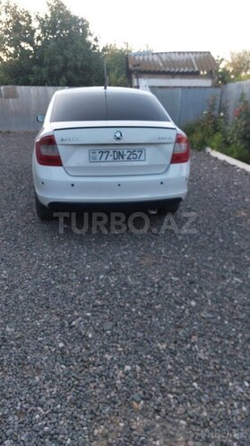 Skoda Rapid-2