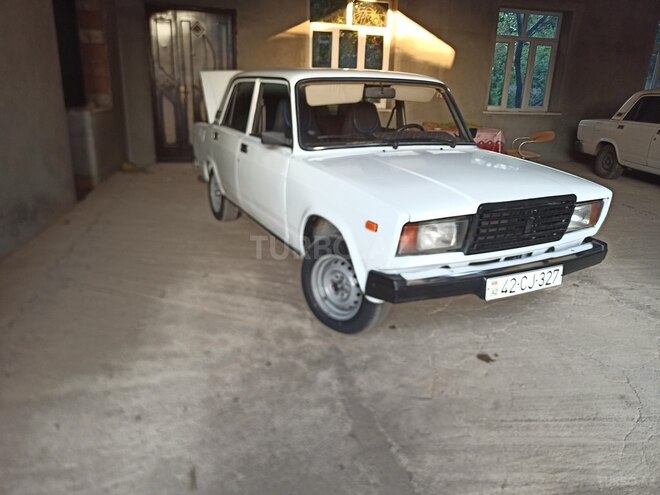 LADA (VAZ) 2107-1