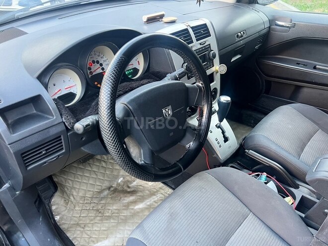 Dodge Caliber-15