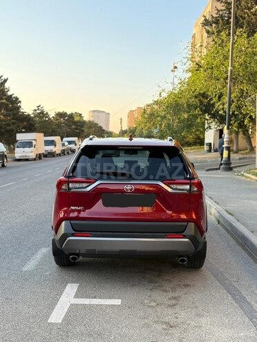 Toyota RAV4-5