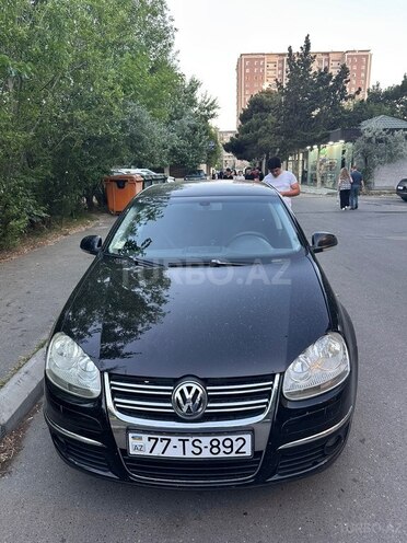 Volkswagen Jetta-1
