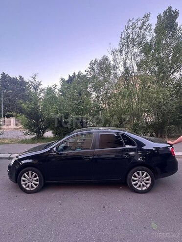 Volkswagen Jetta-3