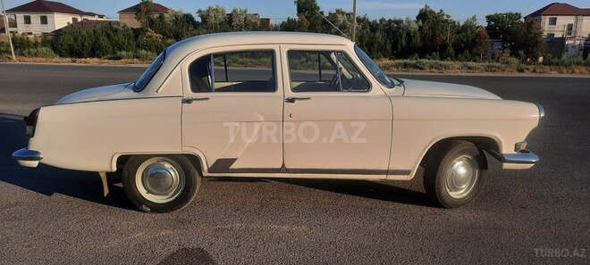 GAZ 21 "Volga"-3