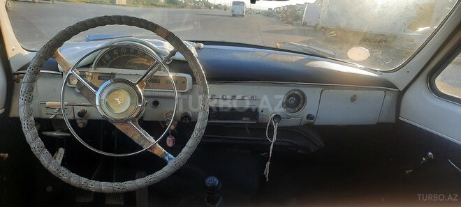 GAZ 21 "Volga"-5