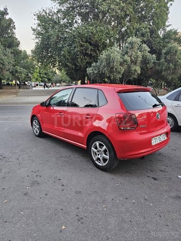 Volkswagen Polo-6